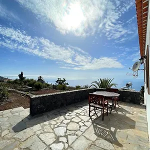 https://villa-casa-sabela-con-vistas-al-mar.in-canary-islands.com
